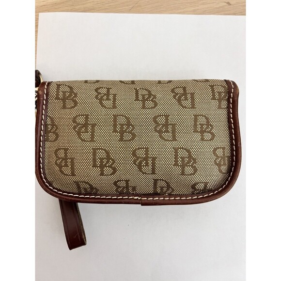 DOONEY & BOURKE DB signature Flap Wristlet Black Made in USA EUC‎ - Picture 2 of 5